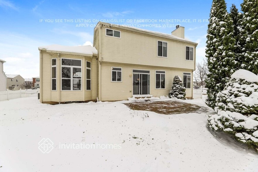 Building Photo - 16464 Coventry Ln