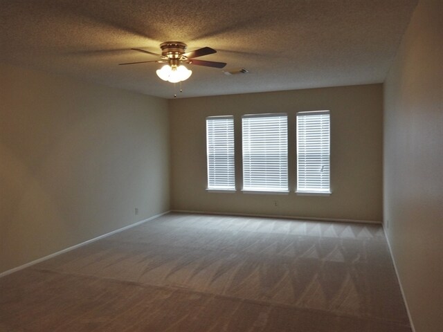 Building Photo - 7659 Chatsworth