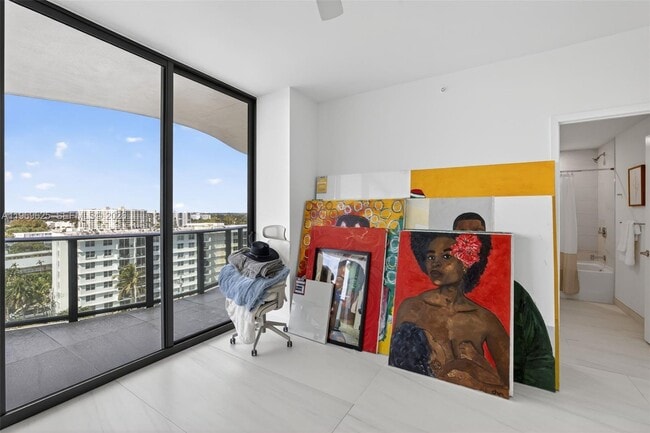 Building Photo - 900 N Ocean Blvd