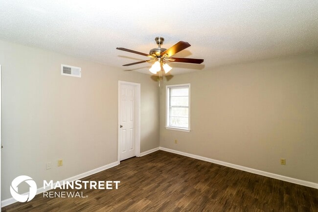 Building Photo - 7135 Hillshire Dr