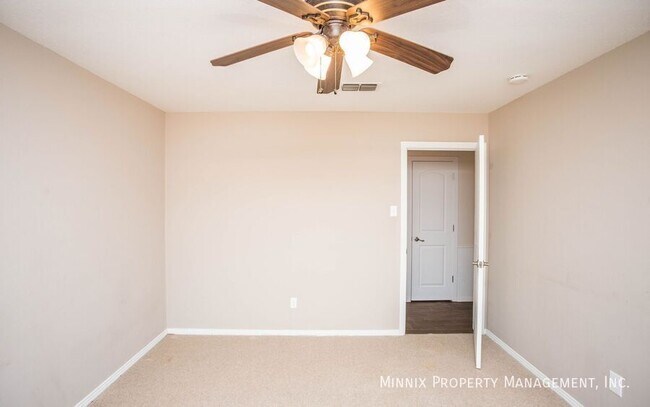 Building Photo - 6309 Nashville Dr