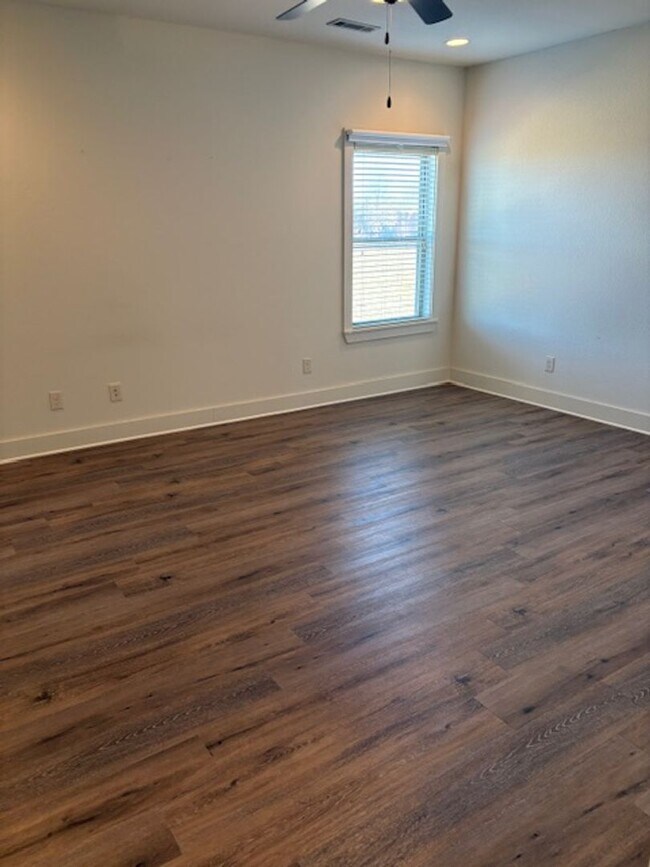 Building Photo - BEAUTIFUL HOME IN GREAT LOCATION!