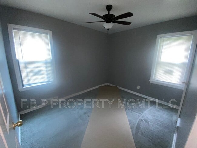 Building Photo - 18275 Rosemont Ave