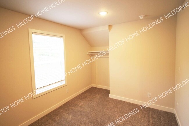 Building Photo - 11 Brookside Rd