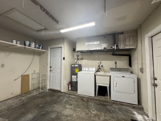 Building Photo - 116 Morningside Rd
