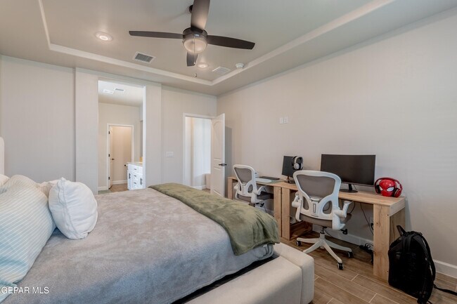 Building Photo - 828 Paseo Solar Dr