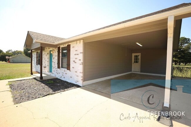 Building Photo - 5613 Greenbrook-