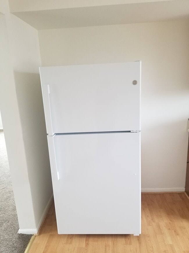 Building Photo - 218 Pontiac St