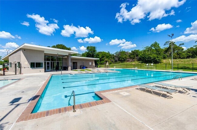 Building Photo - 14403 Daly Dr