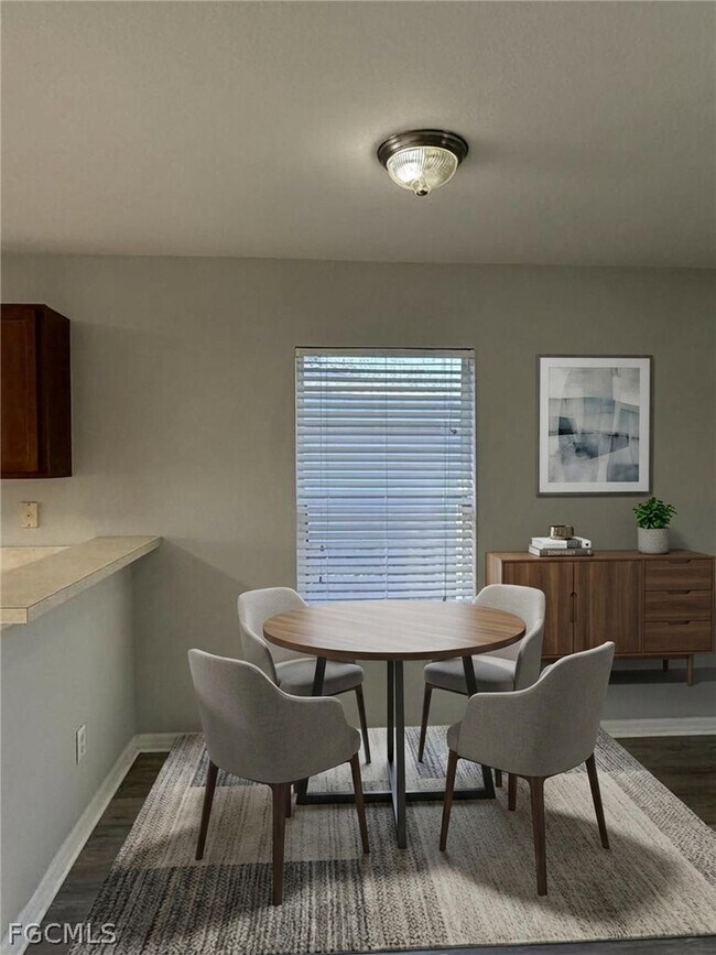 Building Photo - 4311 NE 23rd Pl