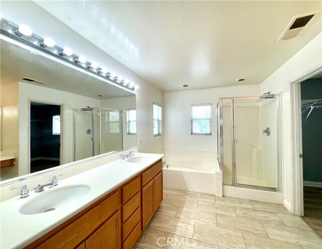 Building Photo - 7223 Silverwood Dr