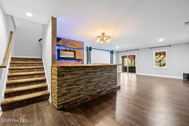 Building Photo - 312 Juniper Creek Blvd