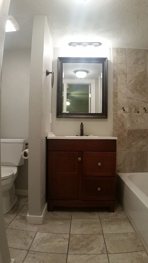 Building Photo - Beautiful one bedroom apartment close to N...