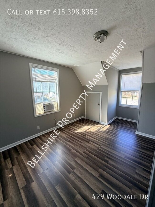 Building Photo - 429 Woodale Dr