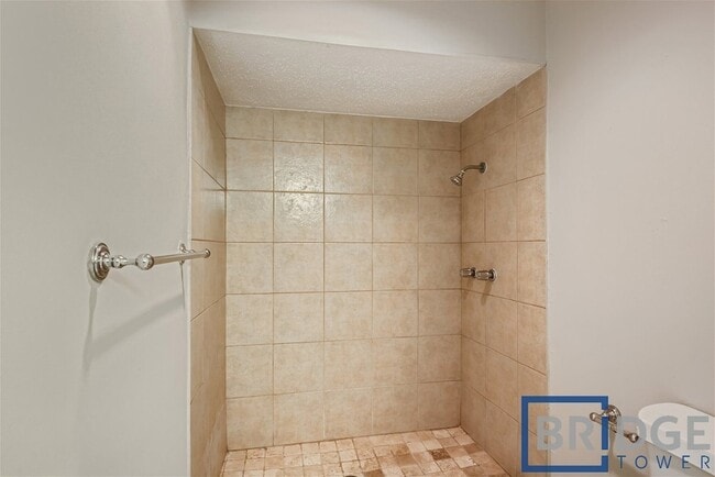 Building Photo - 306 Trailridge Dr