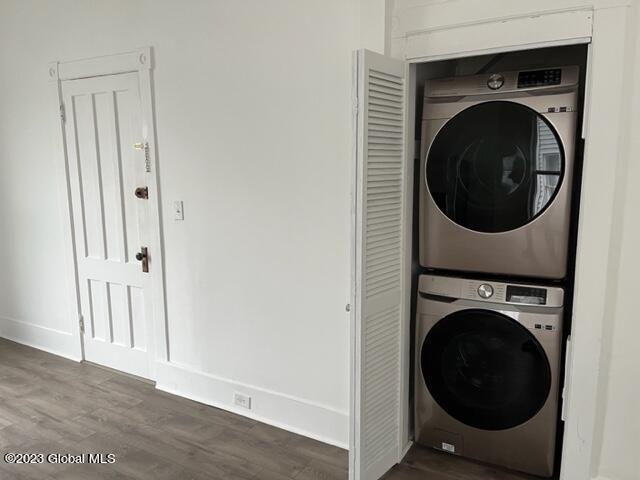 Building Photo - 15 Putman St