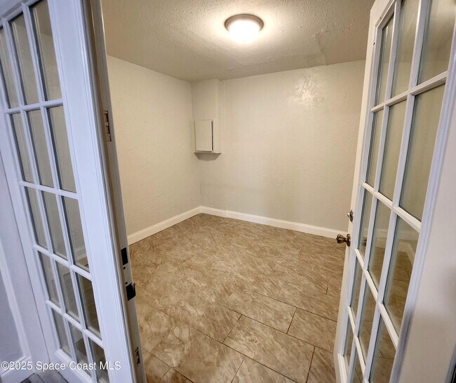 Building Photo - 122 Atlas Ln
