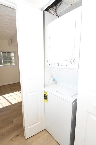 Building Photo - 13246 Bayberry Dr