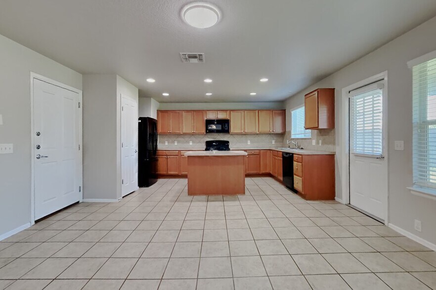 Building Photo - 3803 Browning Bluff