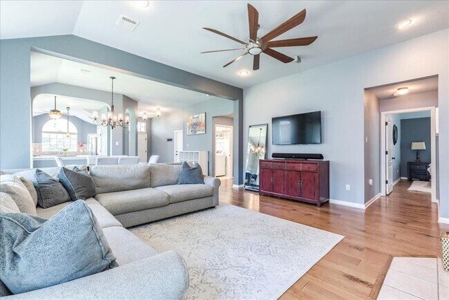 Building Photo - 9205 Rock Castle Cove