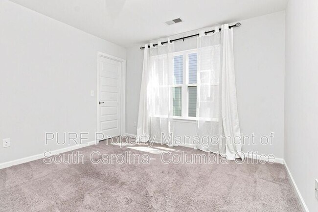 Building Photo - 1260 Independence Dr