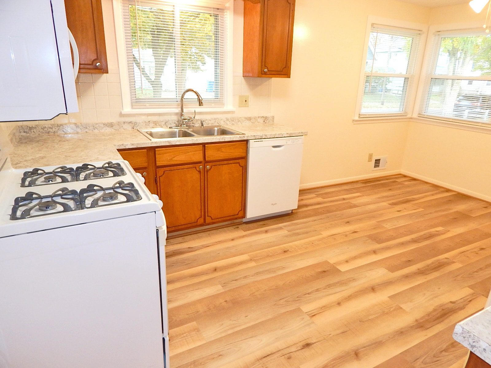 Building Photo - 132 Independence St