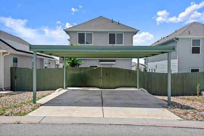 Building Photo - 17202 Adoro Dr