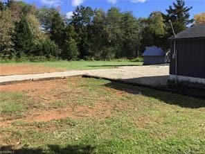 Building Photo - "Charming 3-Bed Home with Extra Large Yard in Kernersville!"