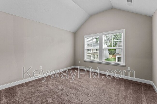 Building Photo - 3070 Venetian Dr