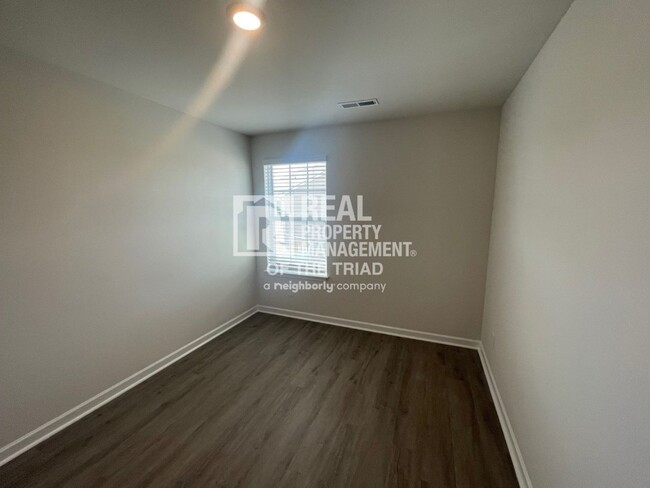 Building Photo - Brand New 3bd/2.5ba Townhome in Trinity