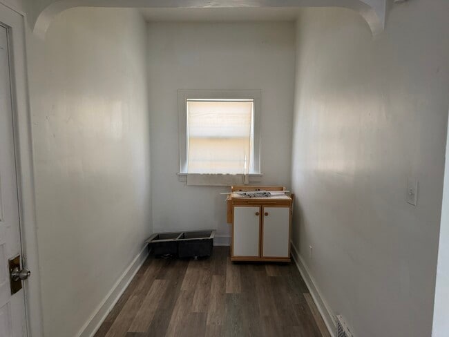 Building Photo - 1264 Liberty St