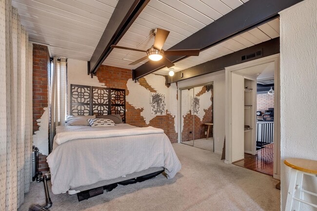 Building Photo - 220 Belmont Rd