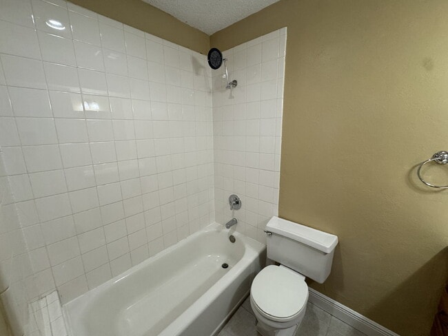 Building Photo - House Located On Cul-De-Sac & Within Minutes Of Wal-Mart & W. Loop 289!