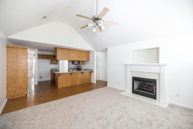 Building Photo - 205 Wembley Dr