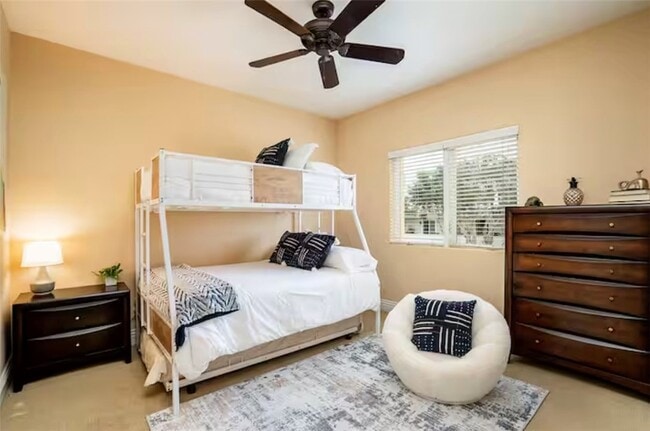 Building Photo - 301 16th St