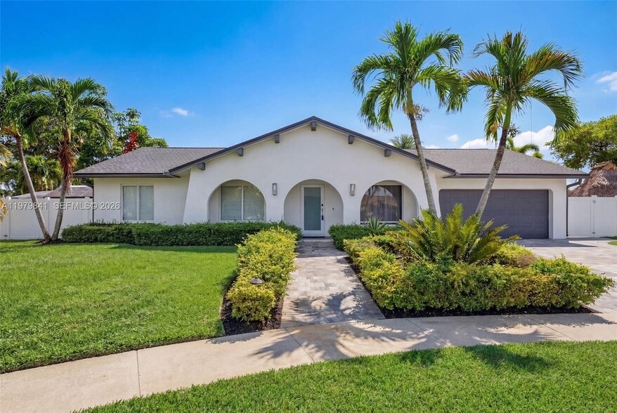 Building Photo - 8695 SW 51st Pl