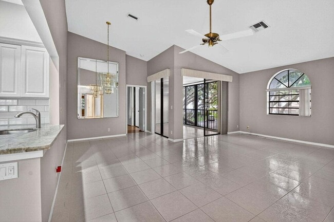 Building Photo - 5414 Venetia Ct