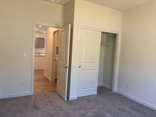 Building Photo - Brand New DR Horton Home!