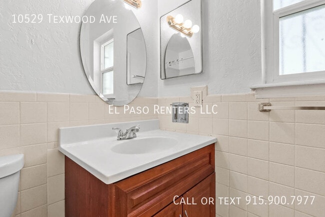 Building Photo - 10529 Texwood Ave