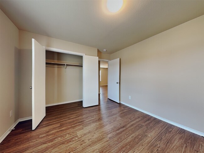 Building Photo - 2802 Wisner Cir