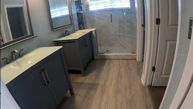Building Photo - 14321 Mandolin Dr