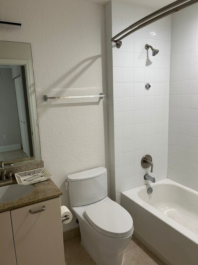 Building Photo - 47 SE Sedona Cir