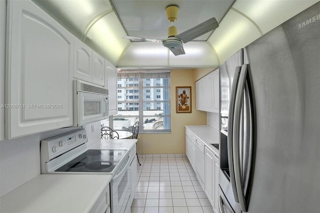 Building Photo - 4280 Galt Ocean Dr