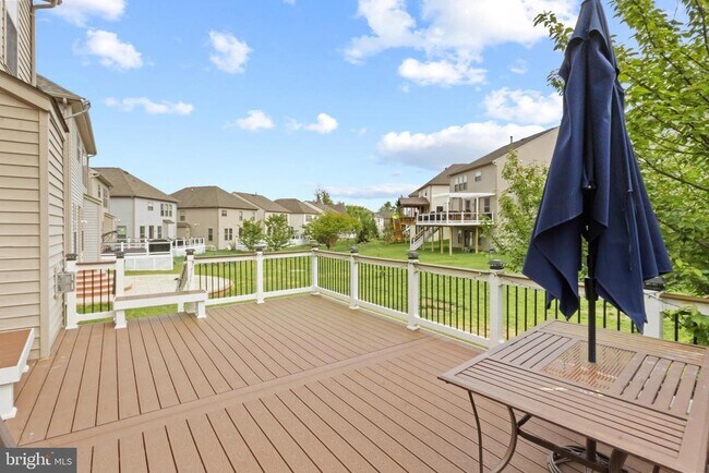 Building Photo - 24839 Somerby Dr