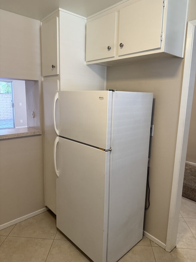 Building Photo - 183 Southampton Way