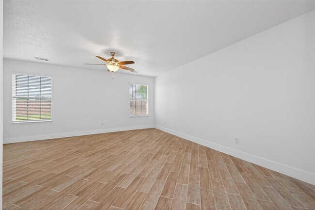 Building Photo - 18822 Yaupon Trail