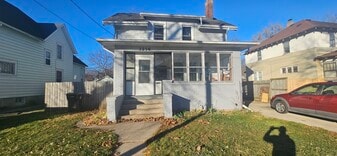 Building Photo - 1236 Dewey Ave