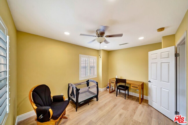 Building Photo - 27060 Mountain Willow Ln