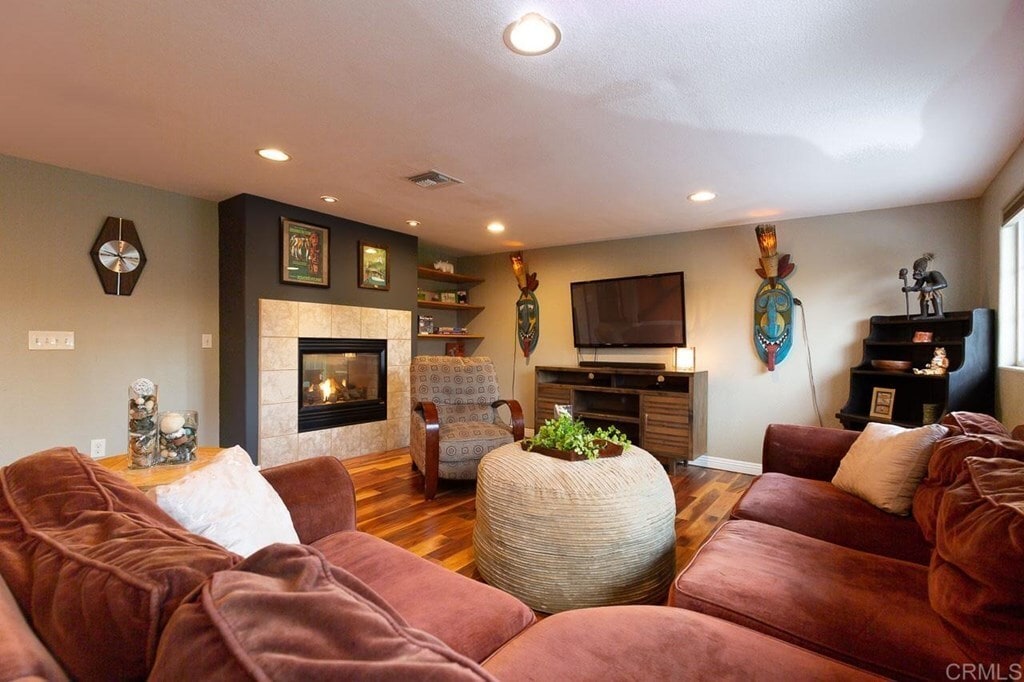 Building Photo - 9336 Willowgrove Ave
