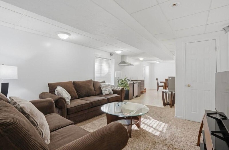Building Photo - 9489 Kirkside Dr
